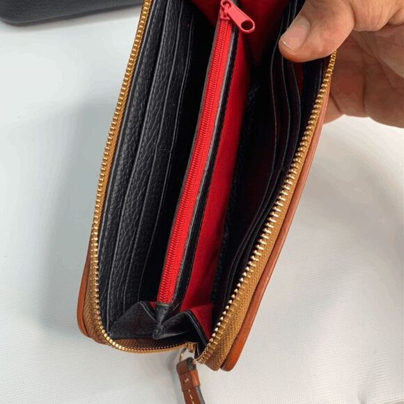 Dooney & Bourke Small Pebble Lexington Black Leather Purse & Wallet - Picture 9 of 9